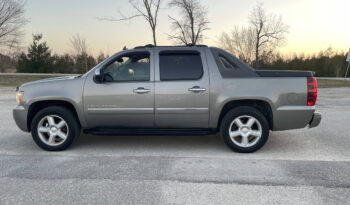 2009 Chevrolet Avalanche 4×4 ONLY 145K full
