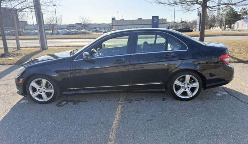 2010 Mercedes Benz C300 Executive AWD 244K KMS full