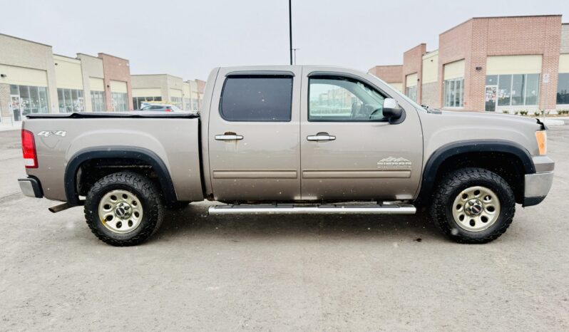 2012 GMC Sierra 1500 Crew Cab 4X4 192K KMS full
