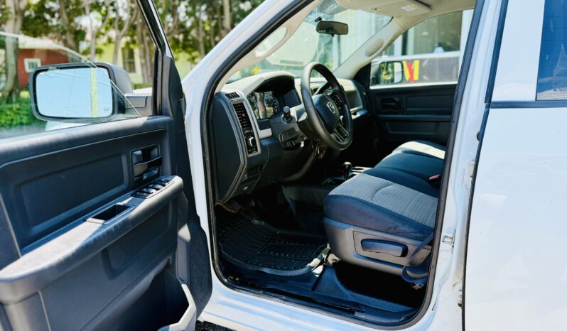 2012 Ram 2500 Crew Cab ONLY 139k KMS 4X4 full
