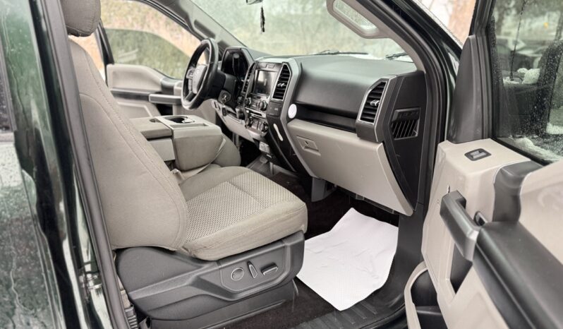2016 F-150 SUPERCREW 6 Seater 4X4 231K full