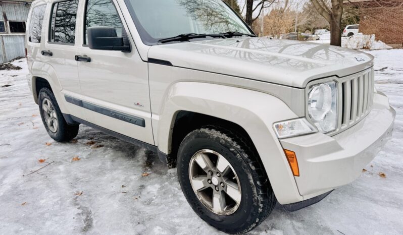 2008 Jeep Liberty 4X4 218K KMS full