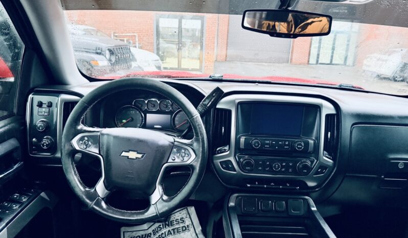 2017 Chevrolet Silverado 1500 Crew Cab 4X4 Z71 246K KMS full