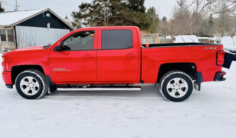 2017 Chevrolet Silverado 1500 Crew Cab 4X4 Z71 246K KMS full