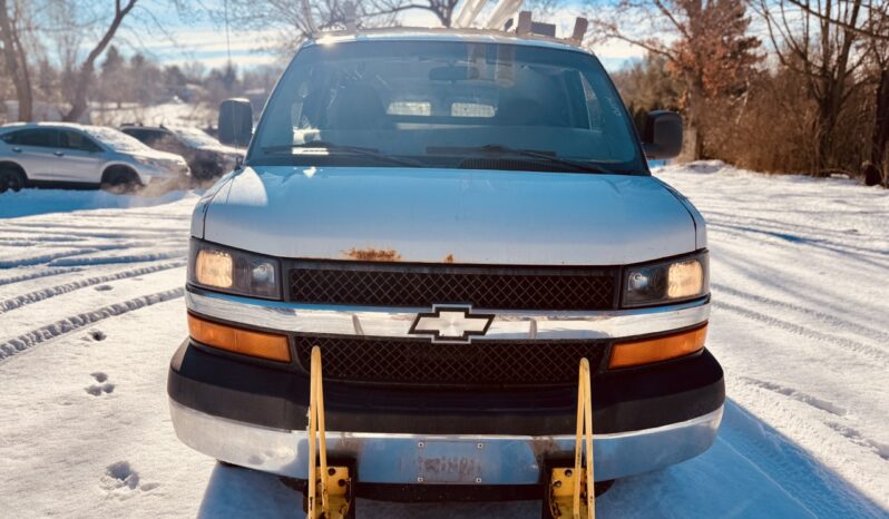 2009 Chevrolet Express 3500 211k full