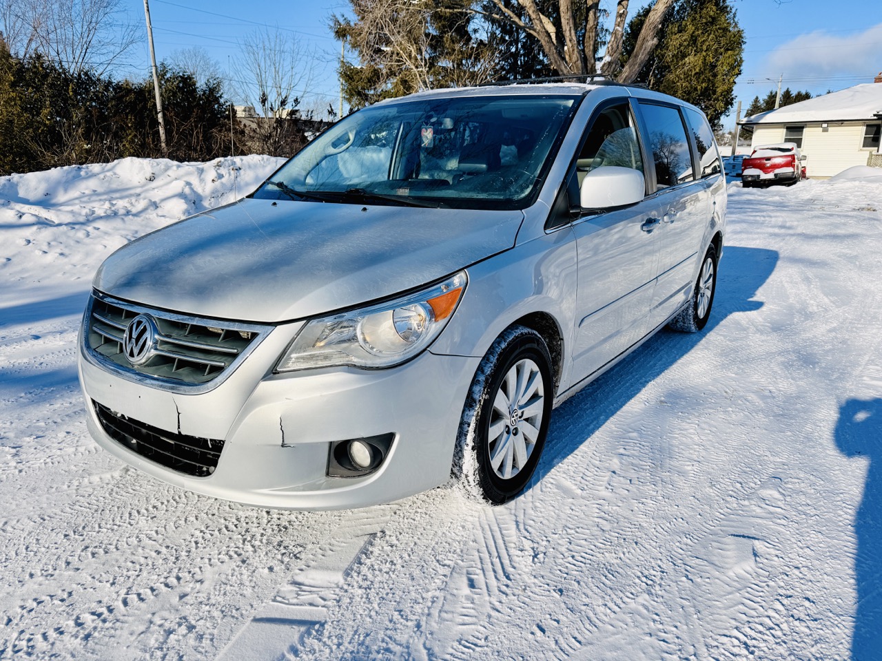 2012 Volkswagen Routan