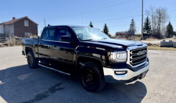 2017 GMC Sierra 1500 Crew Cab 4X4 246K KMS full