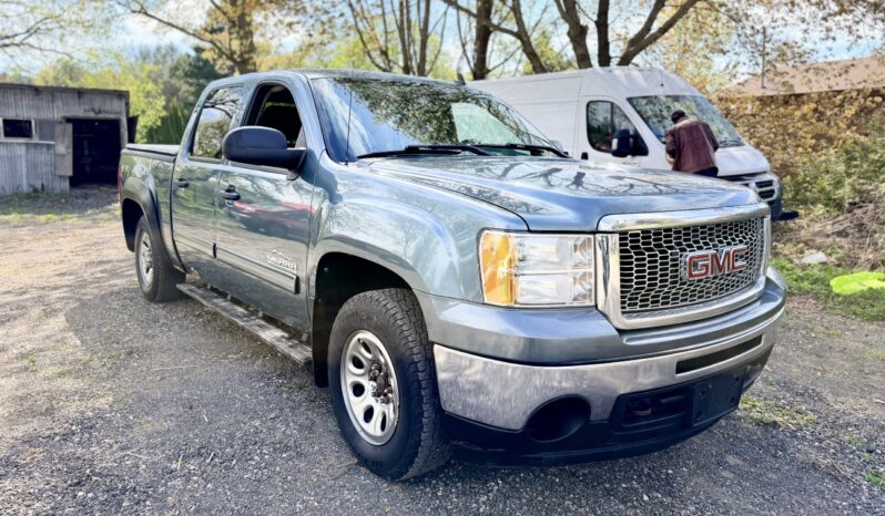 2010 GMC Sierra 1500 Crew Cab 4X4 257K KM full