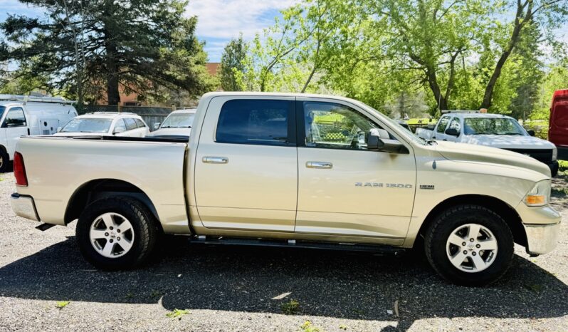 2011 RAM 1500 Crew Cab 4X4 217K 5.7 HEMI full