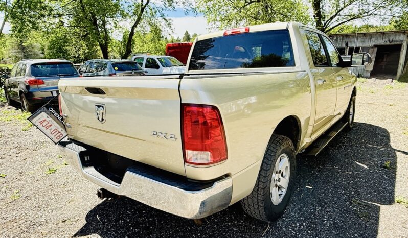 2011 RAM 1500 Crew Cab 4X4 217K 5.7 HEMI full