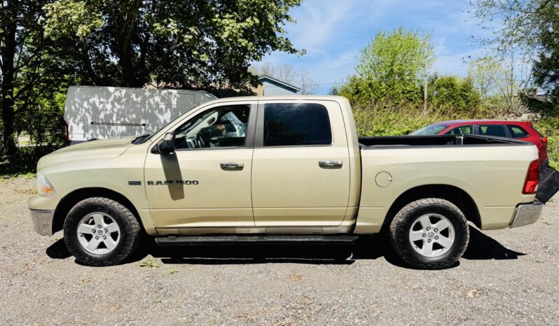 2011 RAM 1500 Crew Cab 4X4 217K 5.7 HEMI full